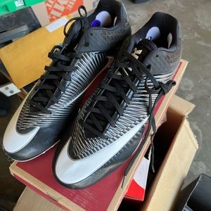 Nike speed cleats